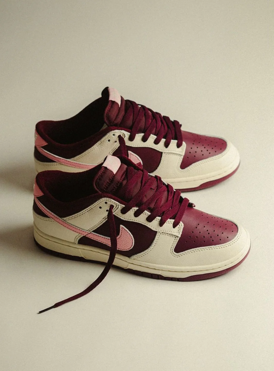 Nike Dunk Low Retro PRM Valentine's Day (2023) - Image 3