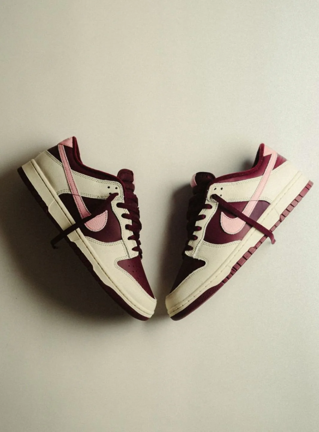 Nike Dunk Low Retro PRM Valentine's Day (2023) - Image 6