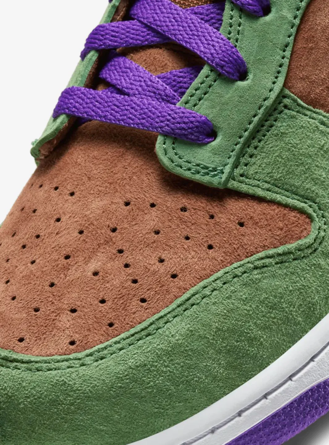 Nike Dunk Low Veneer (2020) - Image 4