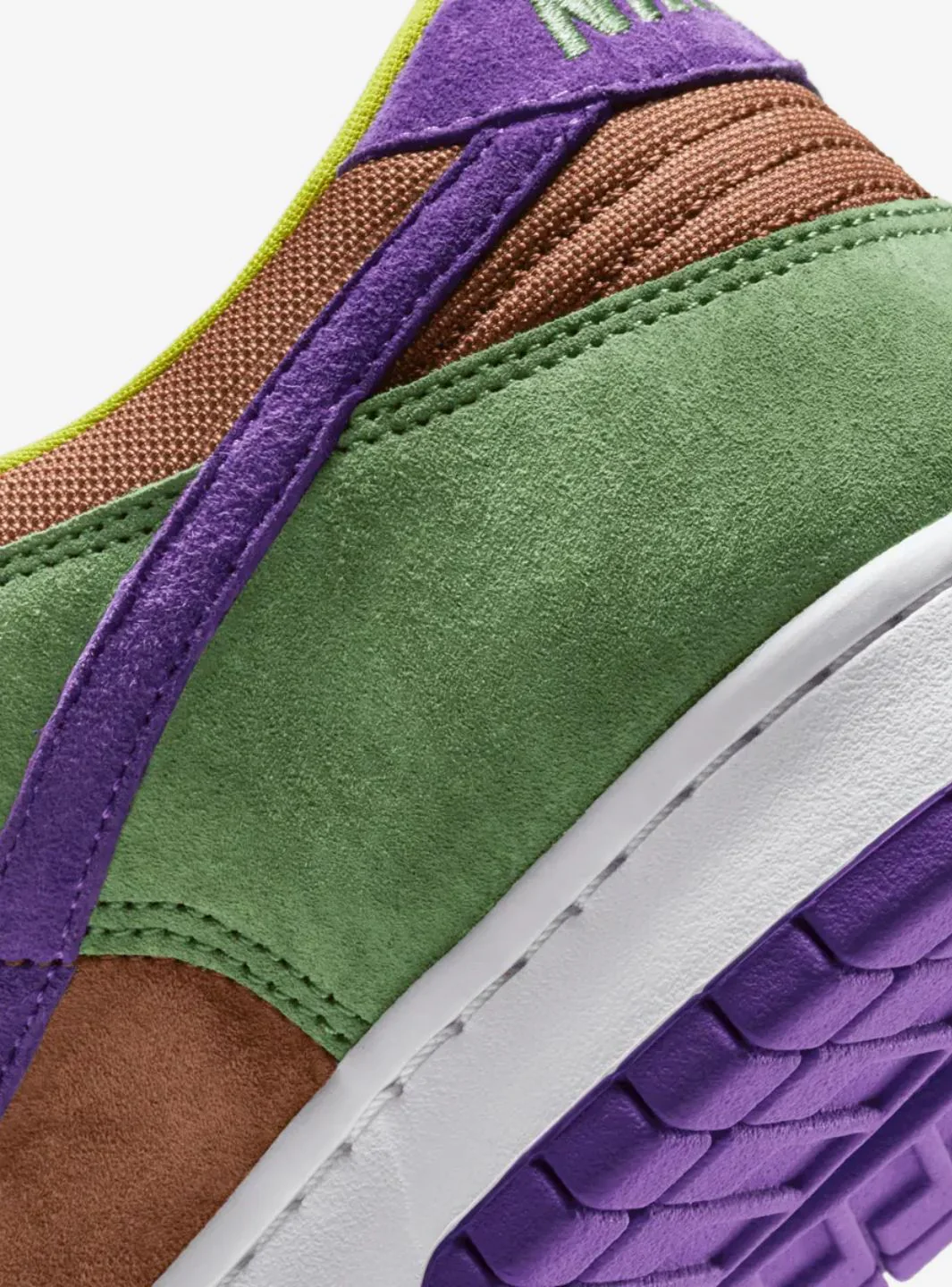Nike Dunk Low Veneer (2020) - Image 5