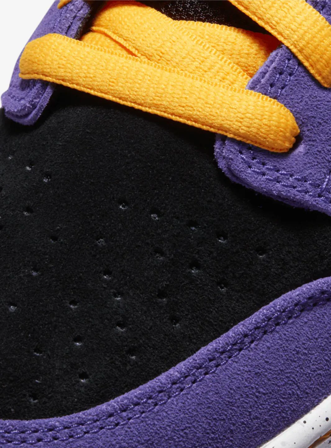 Nike SB Dunk Low ACG Terra - Image 5