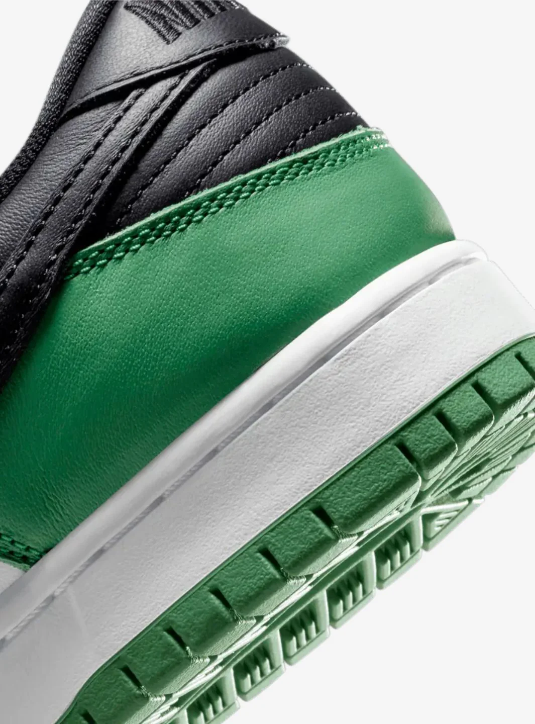 Nike SB Dunk Low Classic Green - Image 7