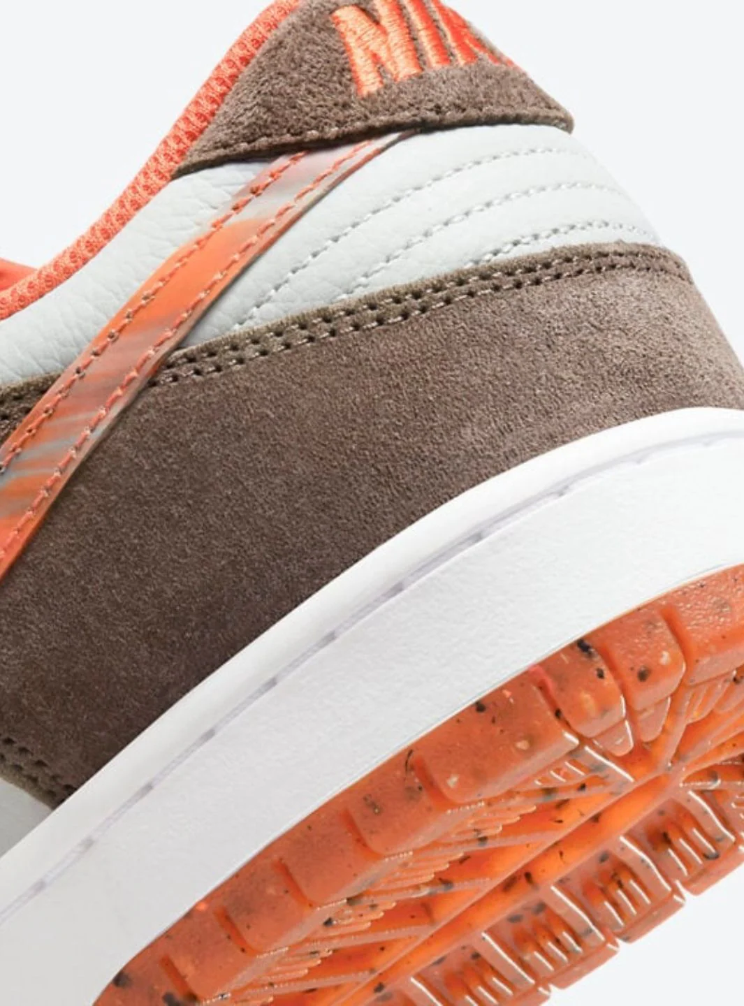 Nike SB Dunk Low Crushed D.C. - Image 11