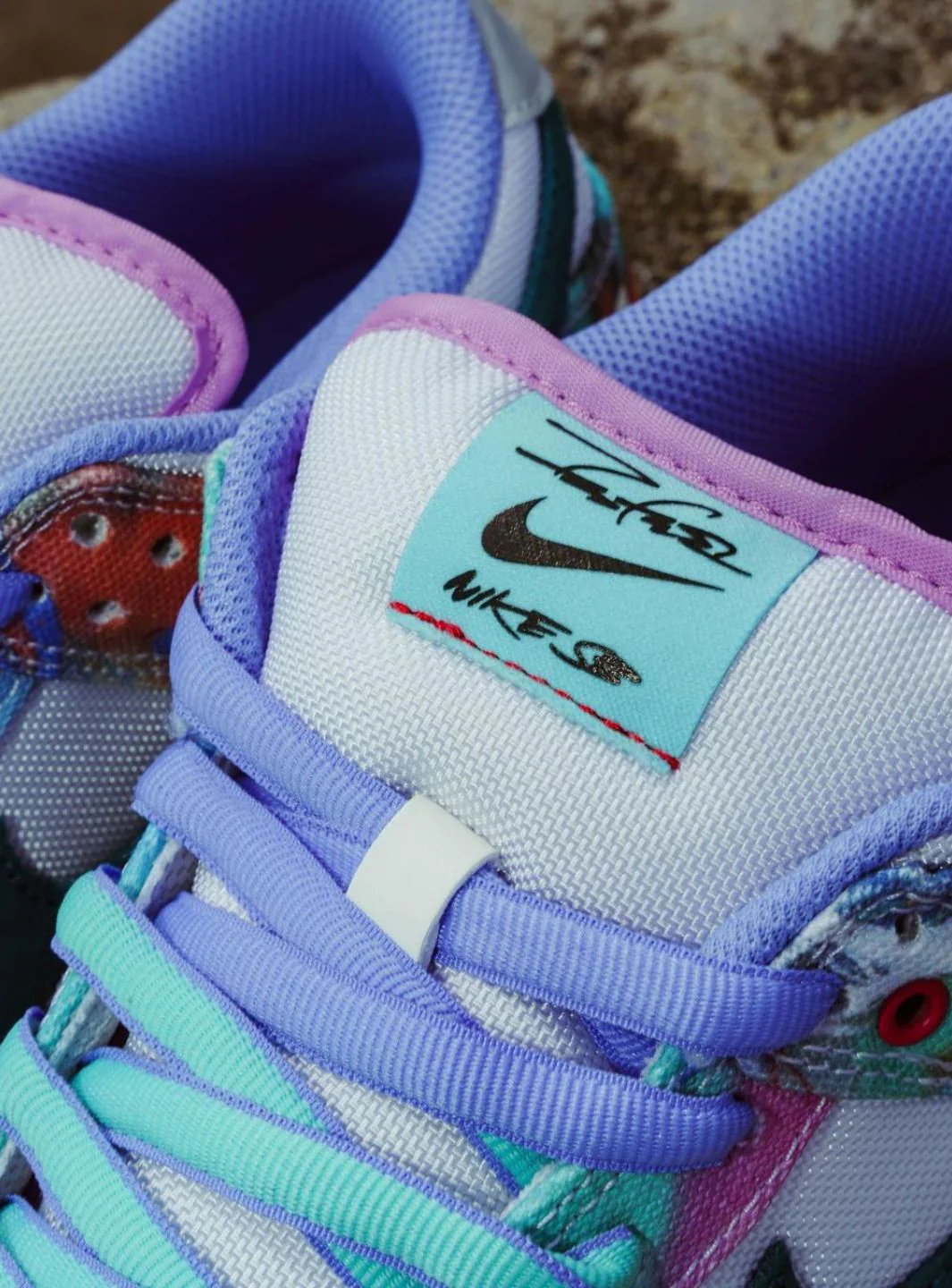 Nike SB Dunk Low Futura Laboratories Bleached Aqua - Image 13
