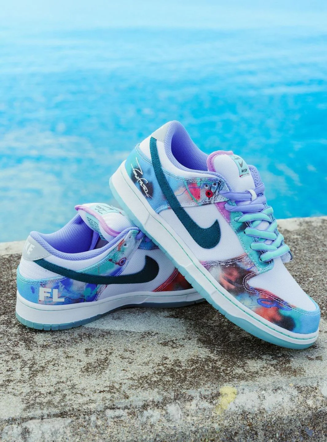 Nike SB Dunk Low Futura Laboratories Bleached Aqua - Image 14