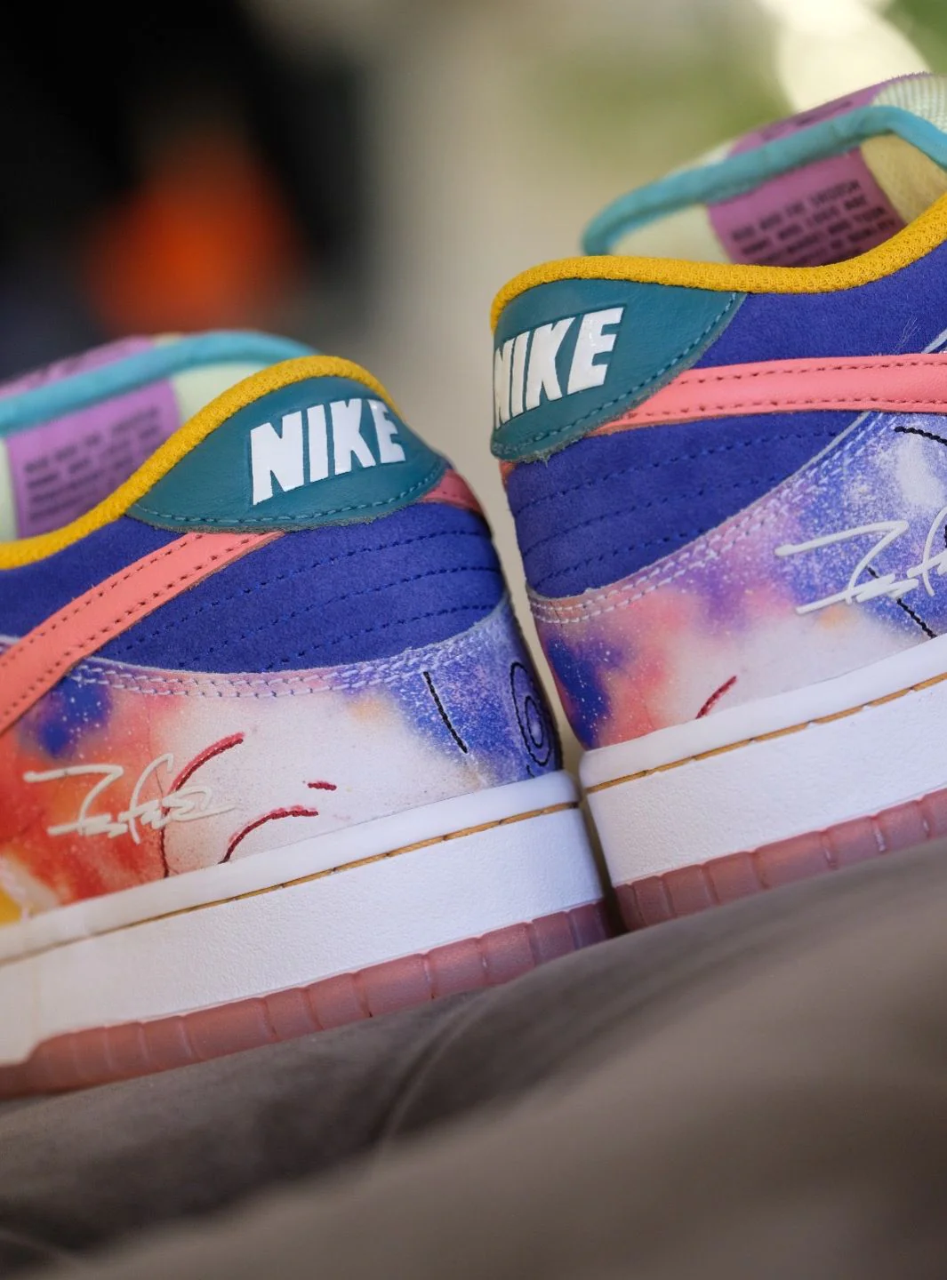 Nike SB Dunk Low Futura Laboratories Sunblush (Friends and Family) - Image 12