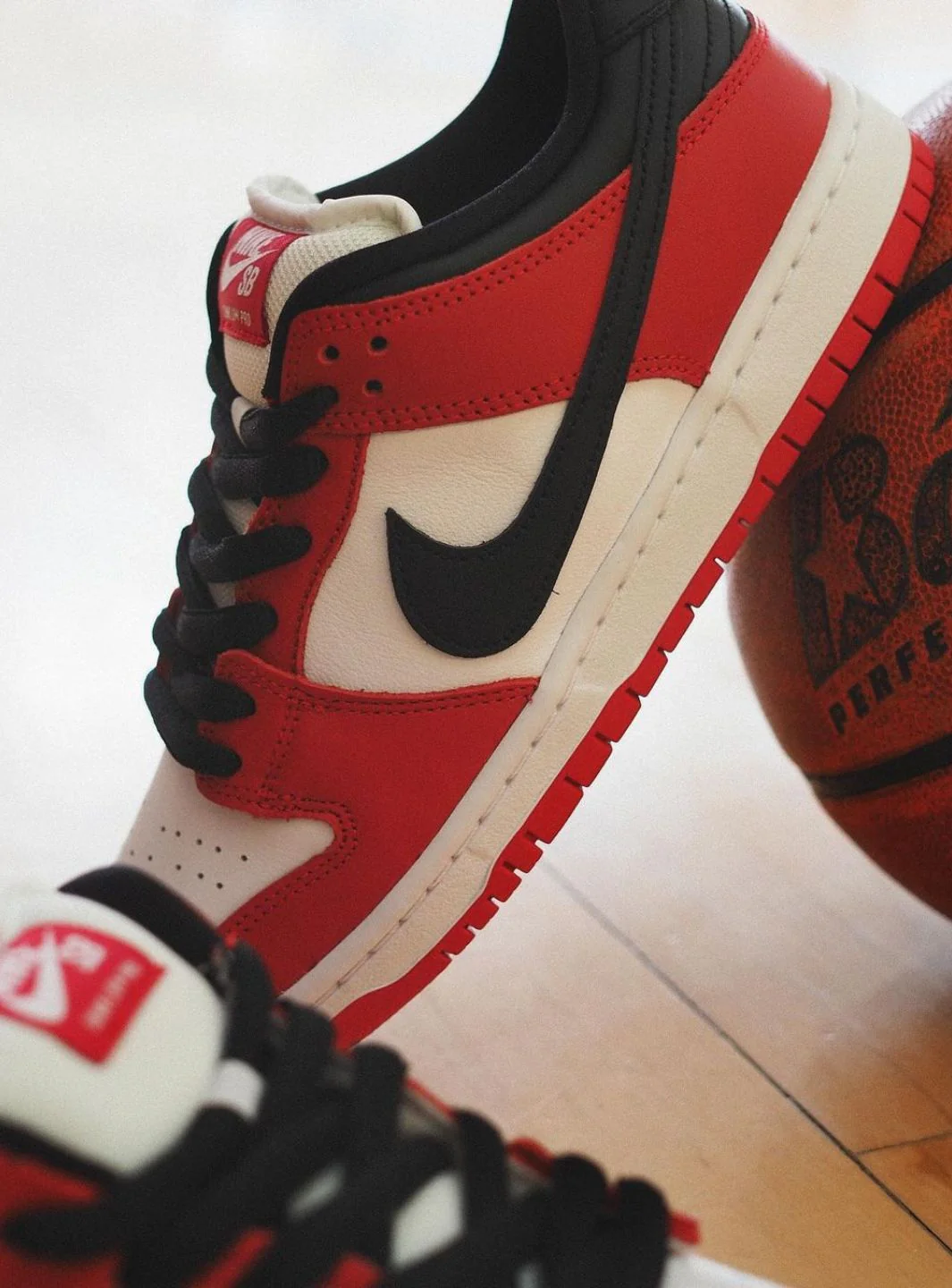 Nike SB Dunk Low Pro J-Pack Chicago - Image 8