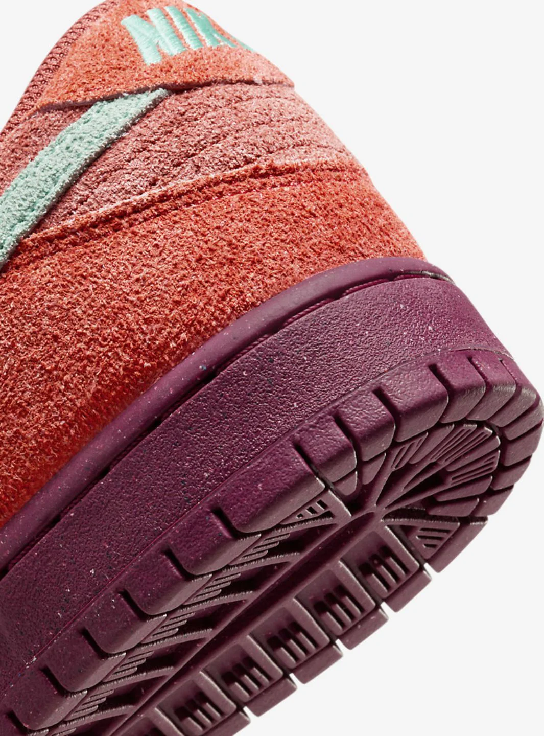 Nike SB Dunk Low Mystic Red Rosewood - Image 5