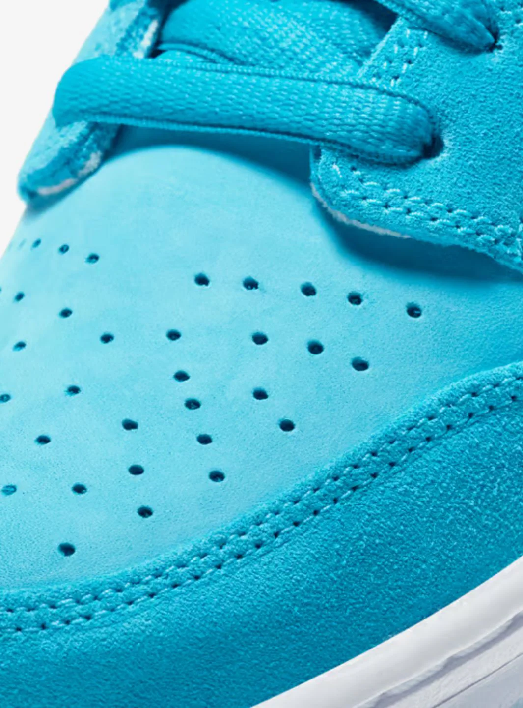 Nike SB Dunk Low Pro Blue Fury - Image 3