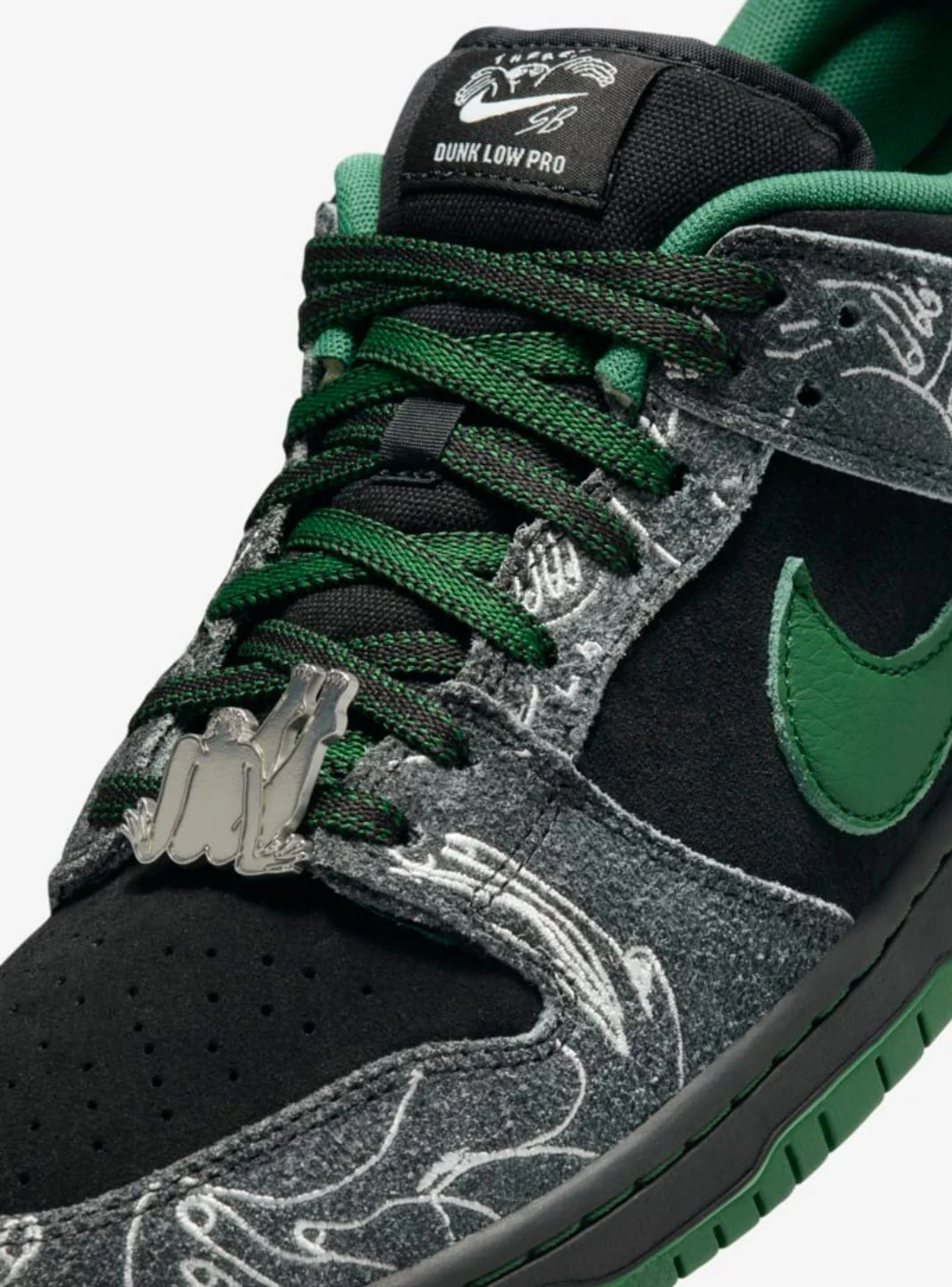 Nike SB Dunk Low Pro There Skateboards - Image 3