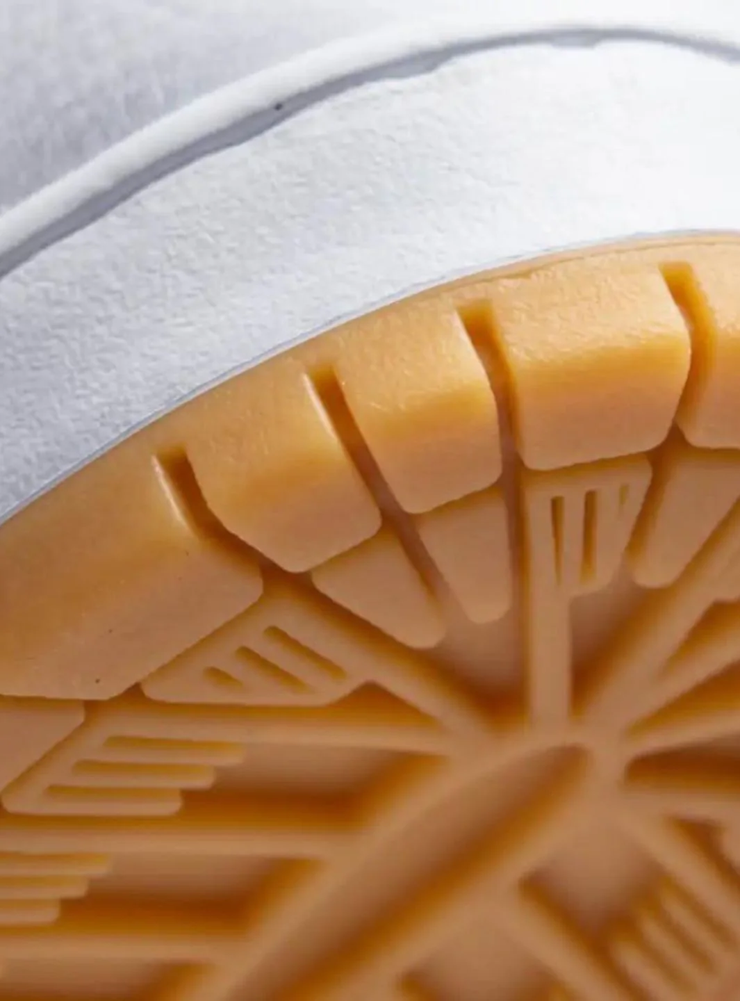 Nike SB Dunk Low Pro White Gum - Image 5