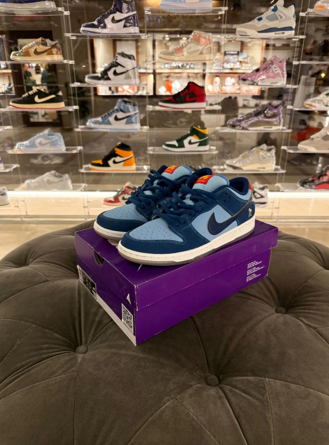 Nike SB Dunk Low Pro Why So Sad? - Usato 9.5/10 - Image 13