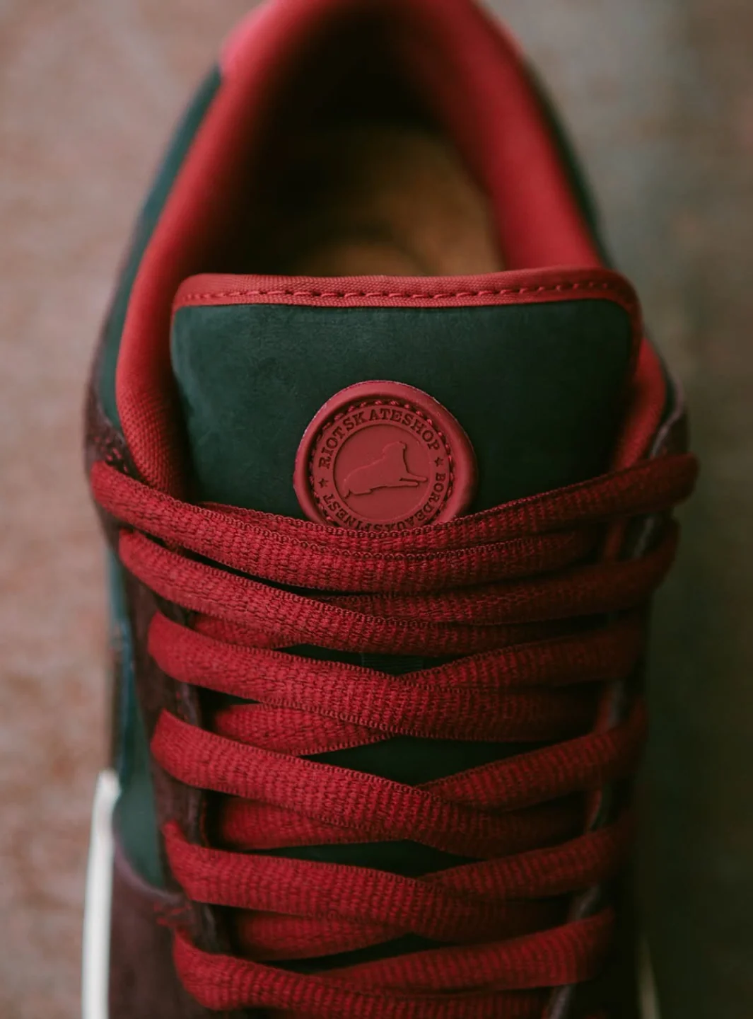 Nike SB Dunk Low Riot Skateshop - Image 15