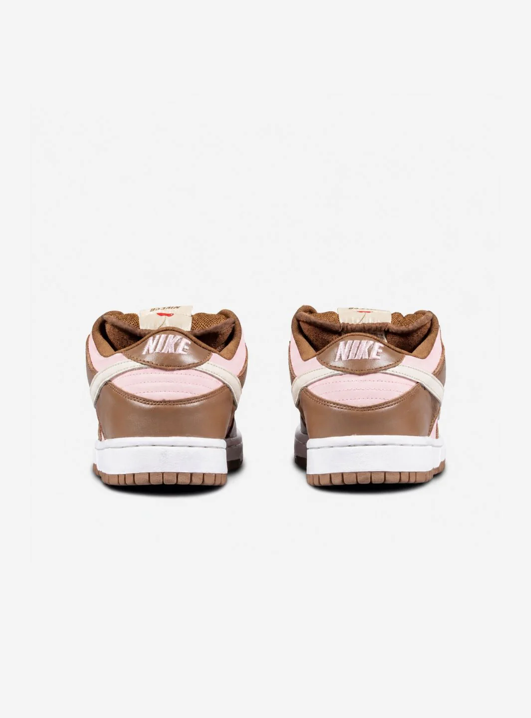 Nike SB Dunk Low Stussy Cherry - Image 3