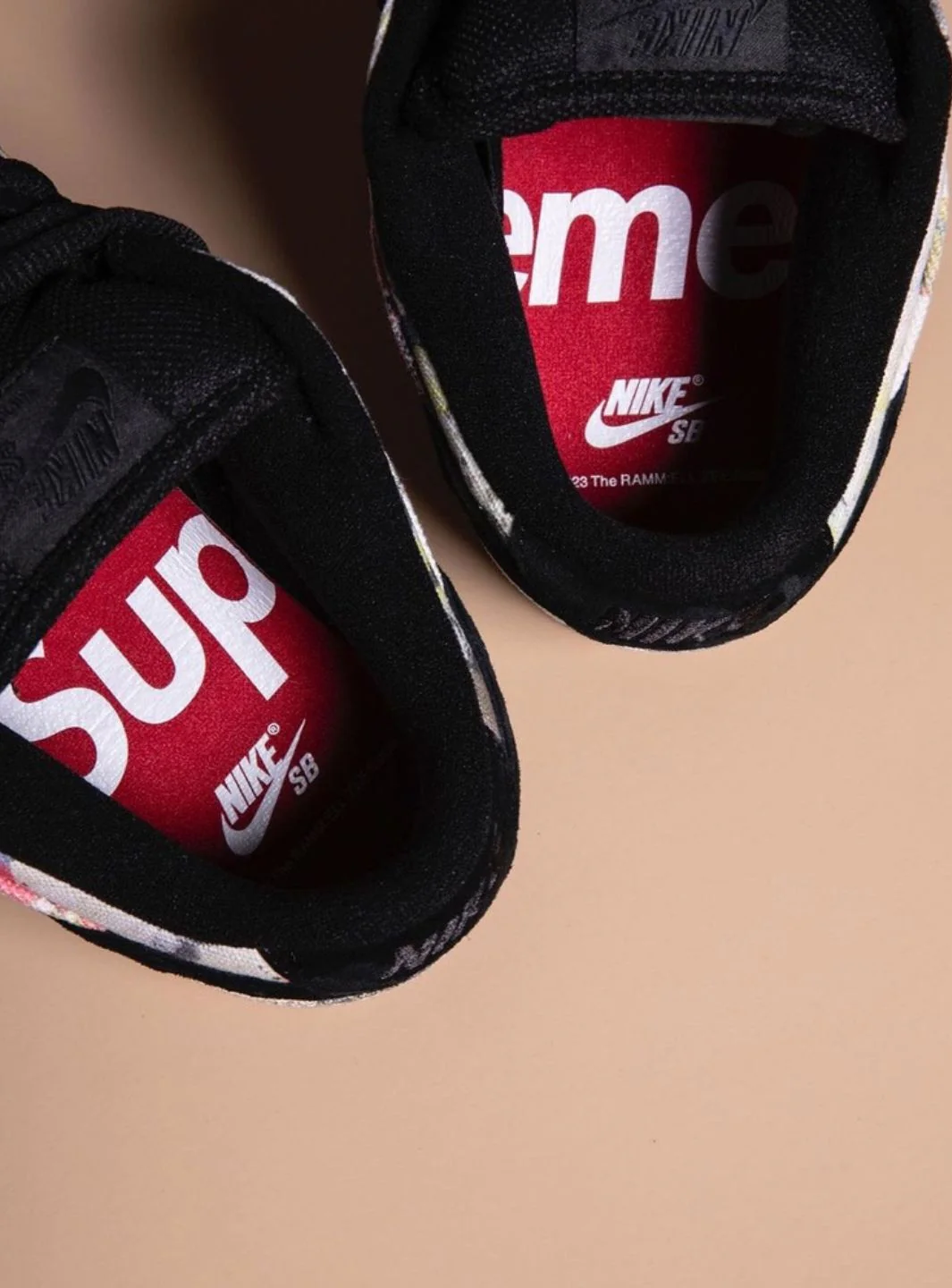 Nike SB Dunk Low Supreme Rammellzee - Image 9