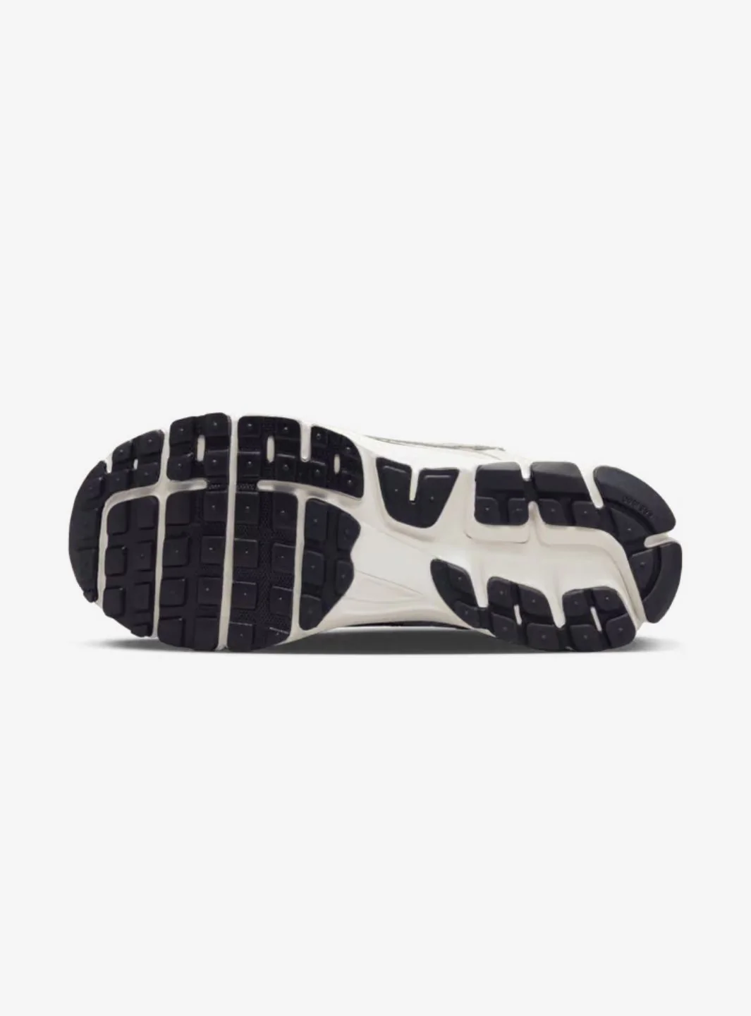 Nike Zoom Vomero 5 Photon Dust Metallic Silver - Image 7