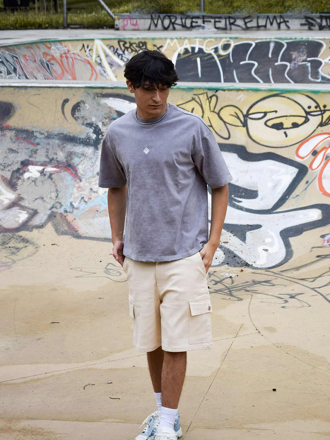 Pantalón Distressed Stone Washed T-Shirt Light Grey - Image 9