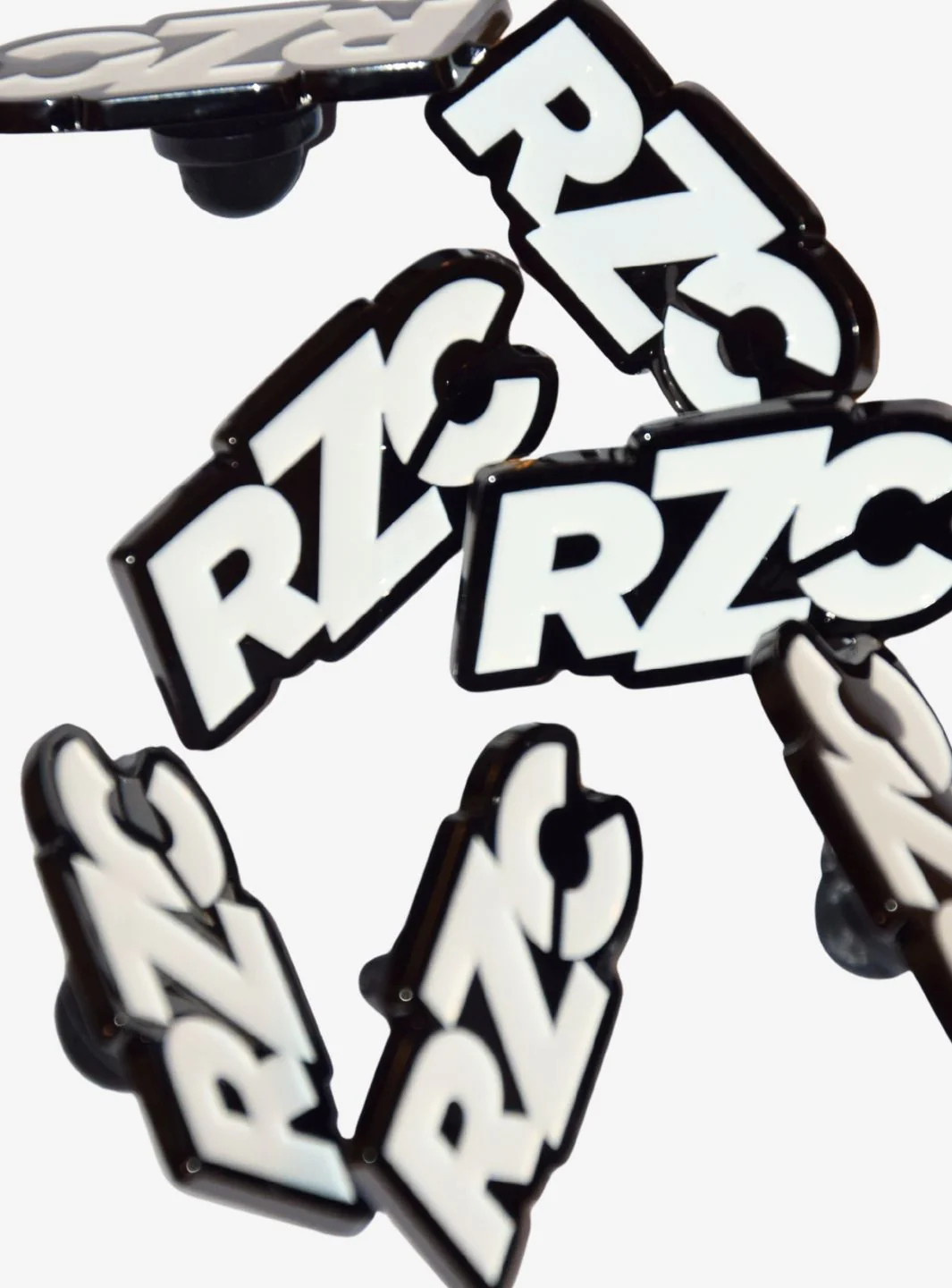 ResellZone Logo Black & White Pin Badge - Image 6