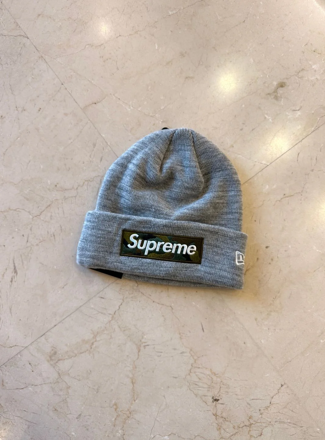 Supreme New Era Box Logo Beanie Heather Grey (FW23) - Image 3